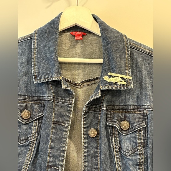 Vintage Silver Tone Airplane Brooch - Biplane with Heart Detail Unisex - Picture 9 of 9